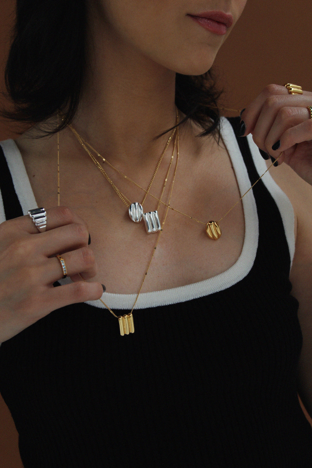 CHELSEA MINI NECKLACE Gold