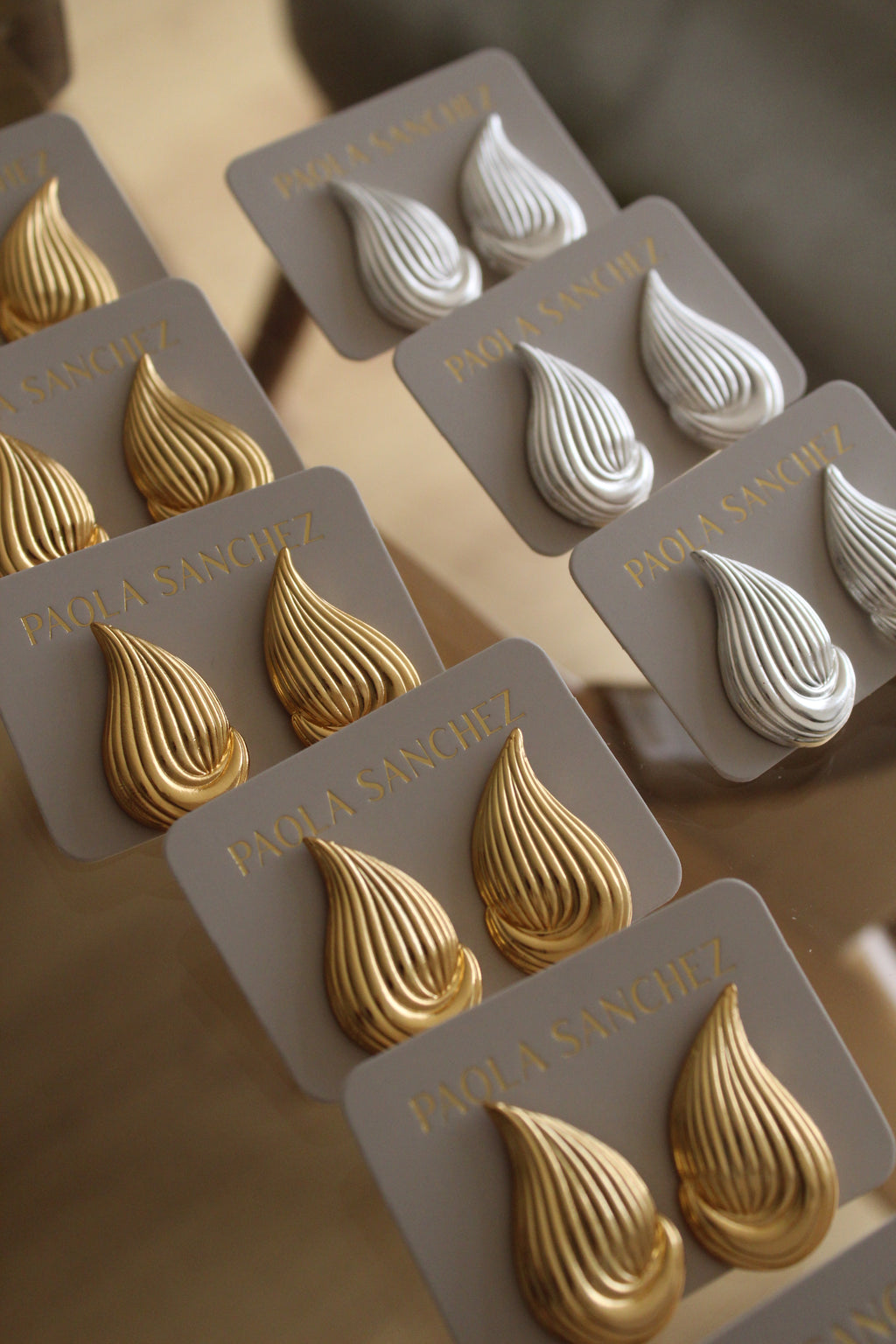 THE WAVE GOLD Earrings