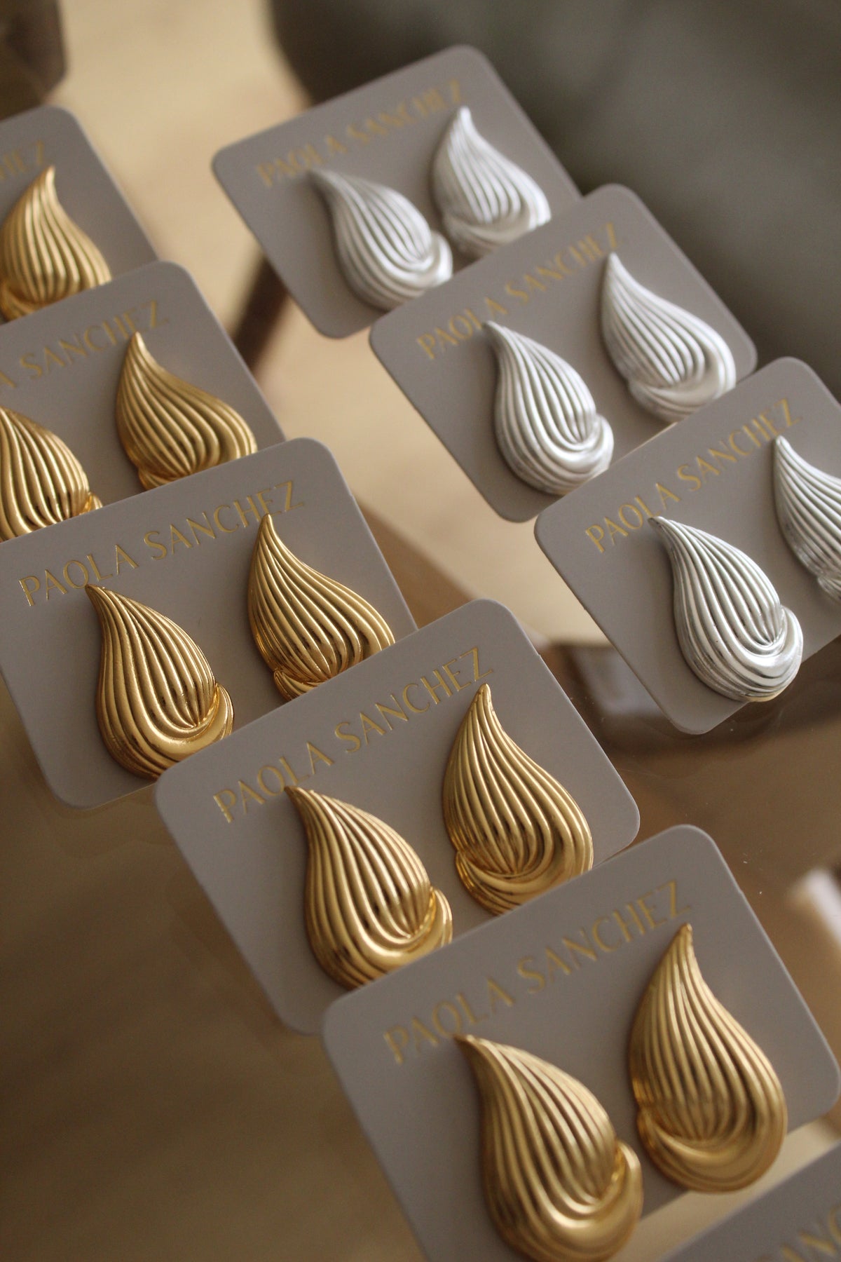 THE WAVE GOLD Earrings