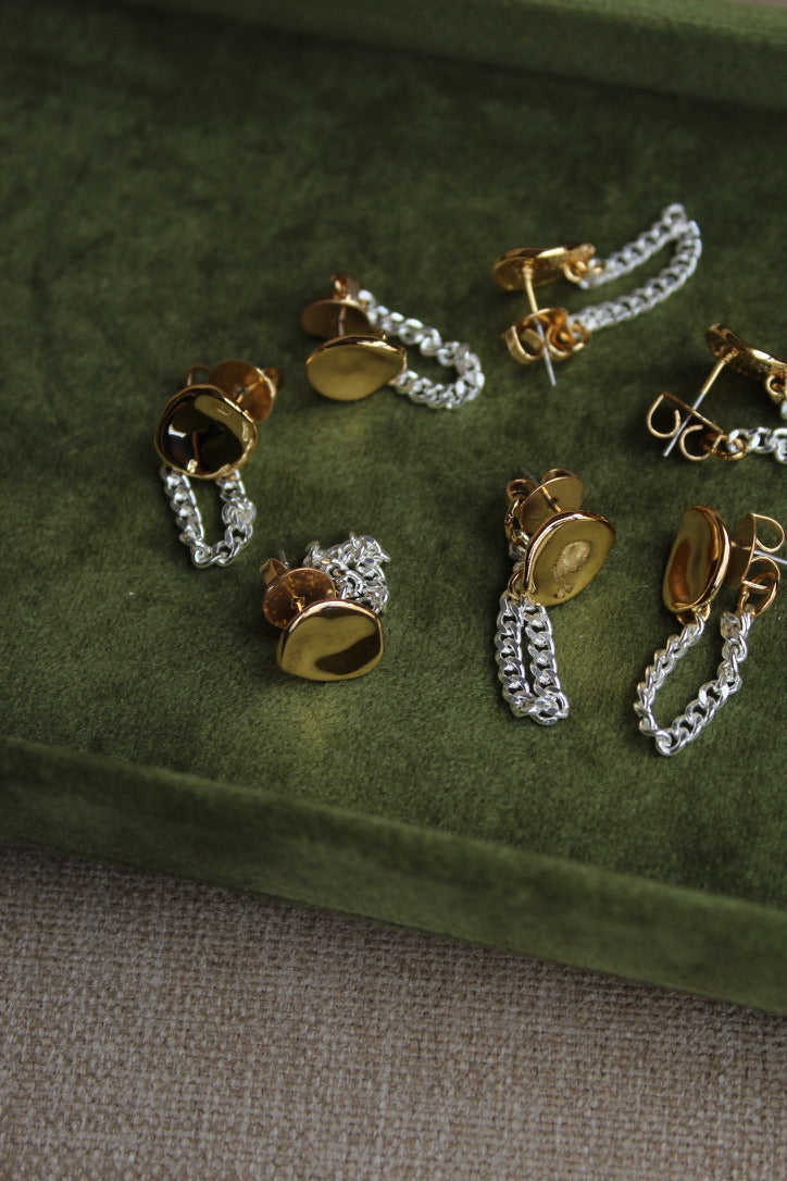 ZOE Duo tone Chain studs
