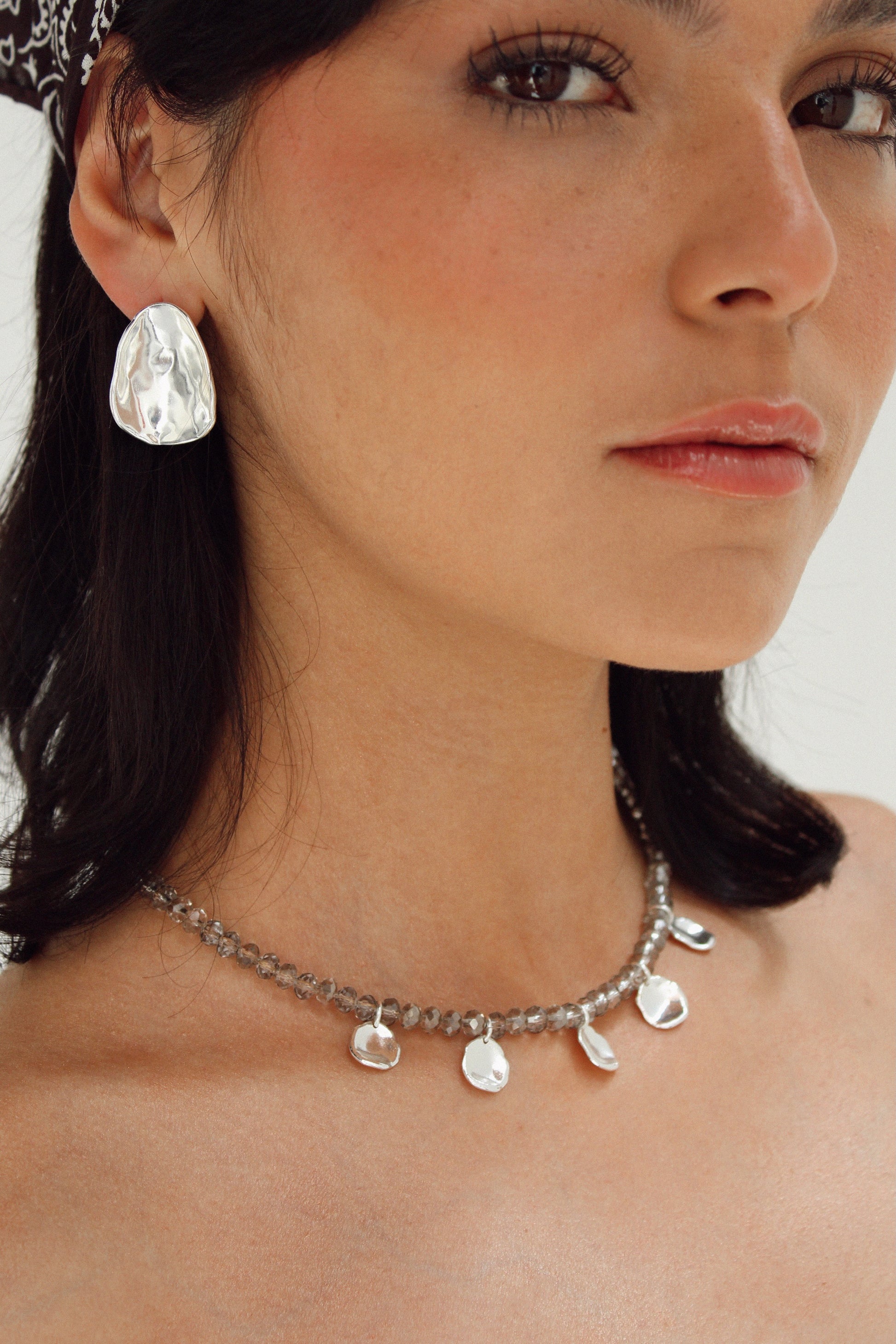 PETAL GRAY Silver Necklace
