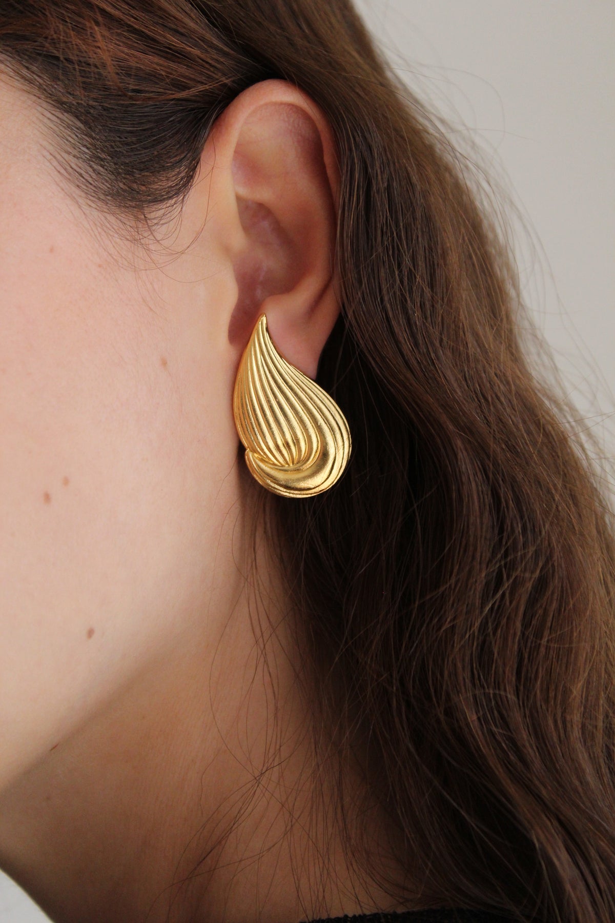 THE WAVE GOLD Earrings